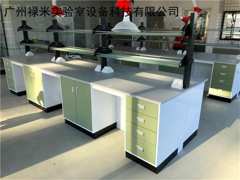 實(shí)驗(yàn)室裝修之前選擇訂購實(shí)驗(yàn)室家具的好處有哪些？